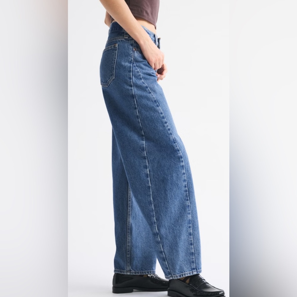 Abercrombie & Fitch Ultra Barrel Blue Denim Jeans - Picture 3 of 6